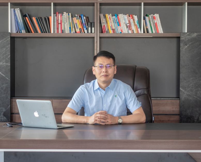 湖州金燦新能源科技有限公司董事長(zhǎng)胡博 湖州金燦新能源科技有限公司董事長(zhǎng)胡博