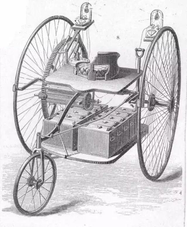 1839年，蘇格蘭人羅伯特·安德森（Robert Anderson），通過給馬車裝上電池的電機(jī)，造出了第一臺用電力驅(qū)動的馬車。