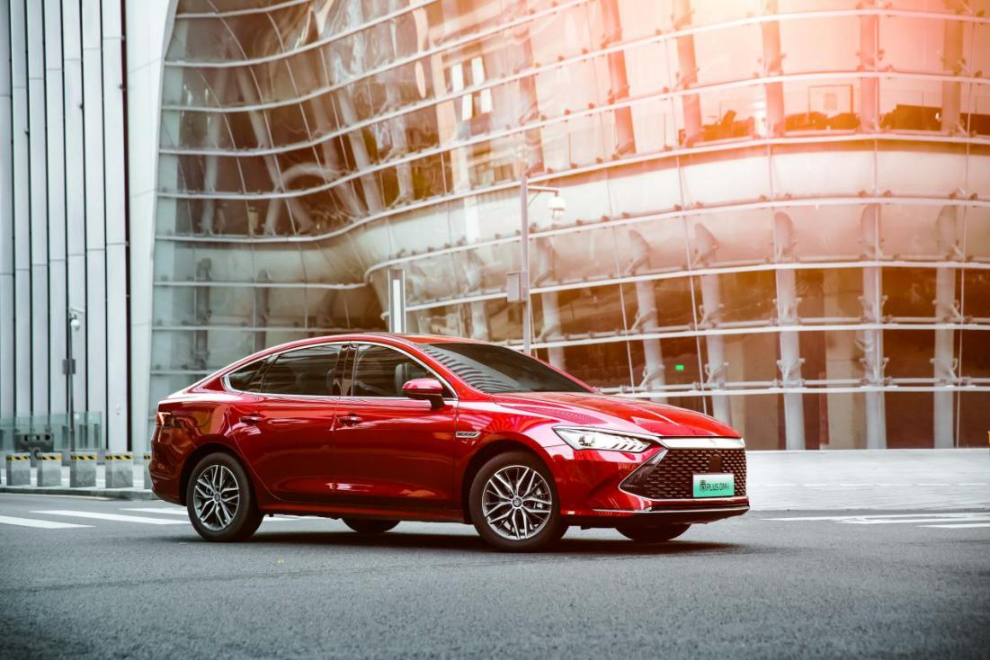 新能源車企銷量大增卻業(yè)績普虧，“打工人”如何自救？