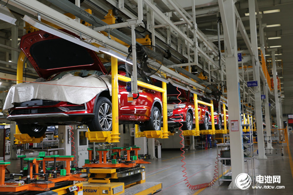 新能源車補貼退坡掀起漲價潮 車企如何接招? 新能源車補貼退坡掀起漲價潮 車企如何接招?