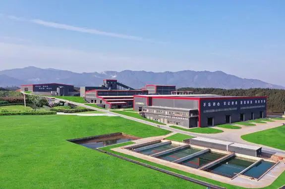 一周內三家鋰企接連停產！鋰云母提鋰行業敲響環保警鐘