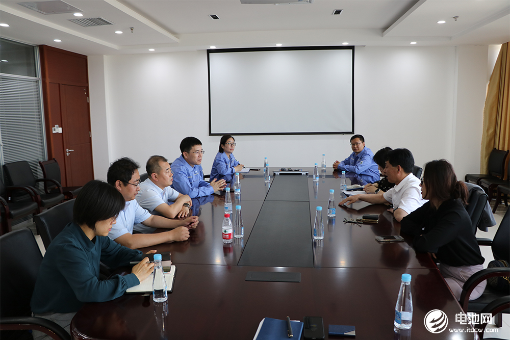 中關村新型電池技術創新聯盟秘書長于清教一行參觀考察石大勝華