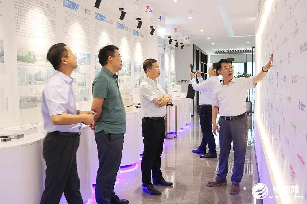 特銳德輪值總裁宋國峰一行到訪海融網山東總部 深化新能源領域合作 特銳德輪值總裁宋國峰一行到訪海融網山東總部 深化新能源領域合作