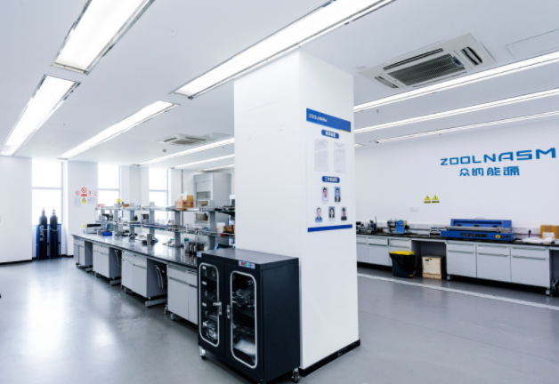 眾鈉能源首款硫酸鐵鈉電池通過針刺試驗 2GWh電芯產線明年將建成