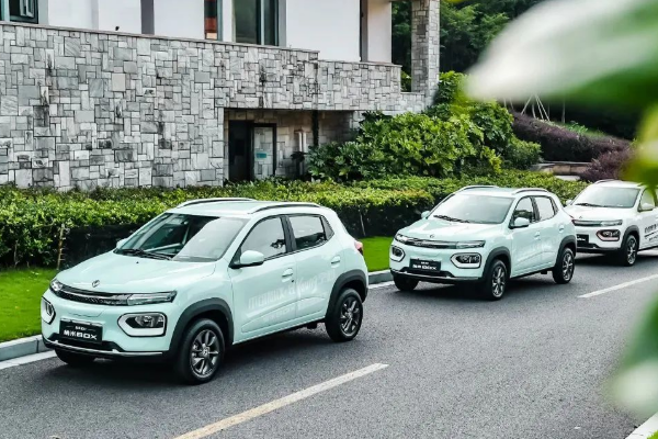 5年內(nèi)產(chǎn)銷40萬(wàn)臺(tái)!東風(fēng)集團(tuán)子公司新能源車項(xiàng)目簽約湖北十堰