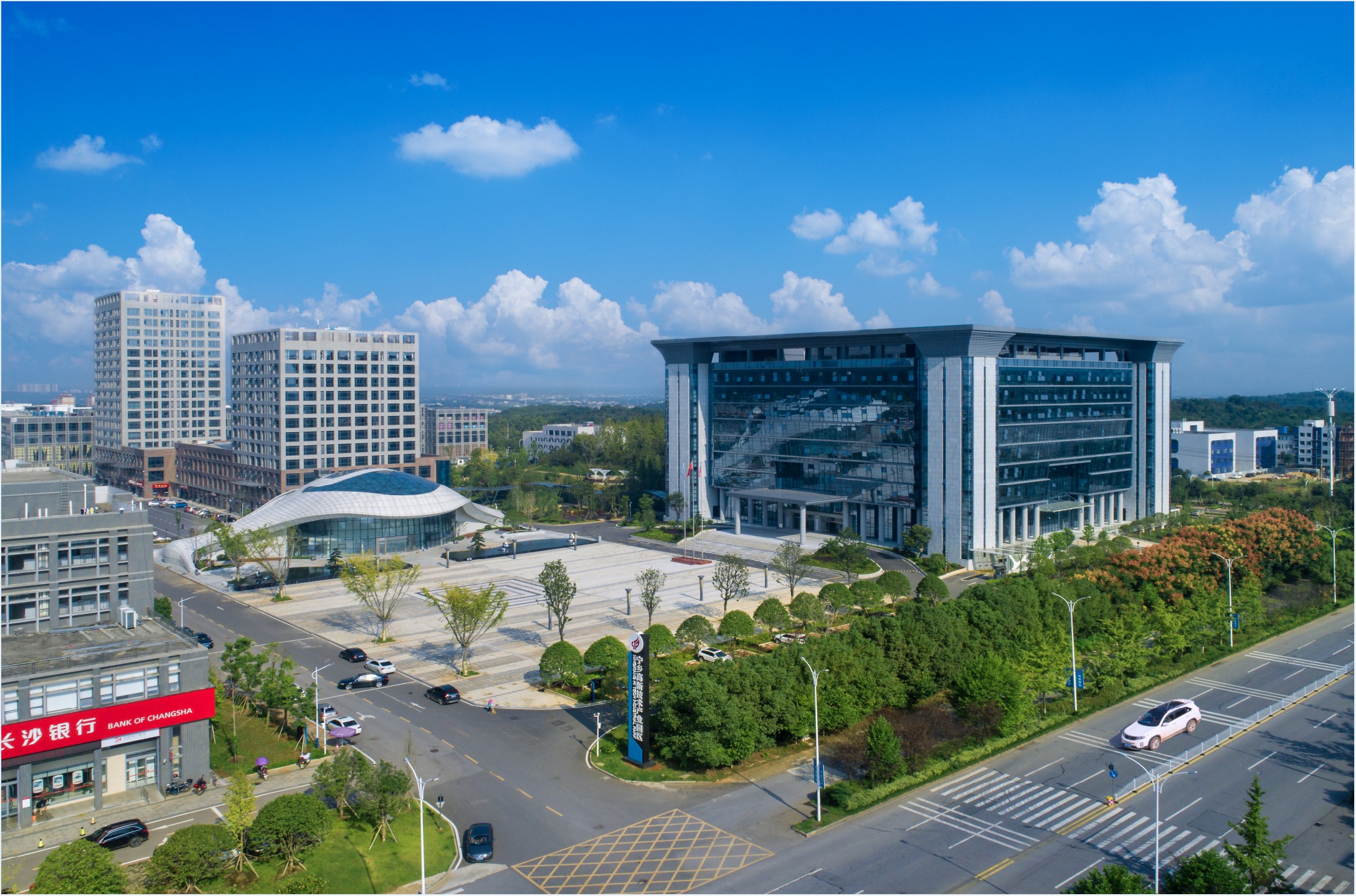 湖南寧鄉(xiāng)2022年儲(chǔ)能材料產(chǎn)值約440億 已集聚40多家鋰電企業(yè) 湖南寧鄉(xiāng)2022年儲(chǔ)能材料產(chǎn)值約440億 已集聚40多家鋰電企業(yè)