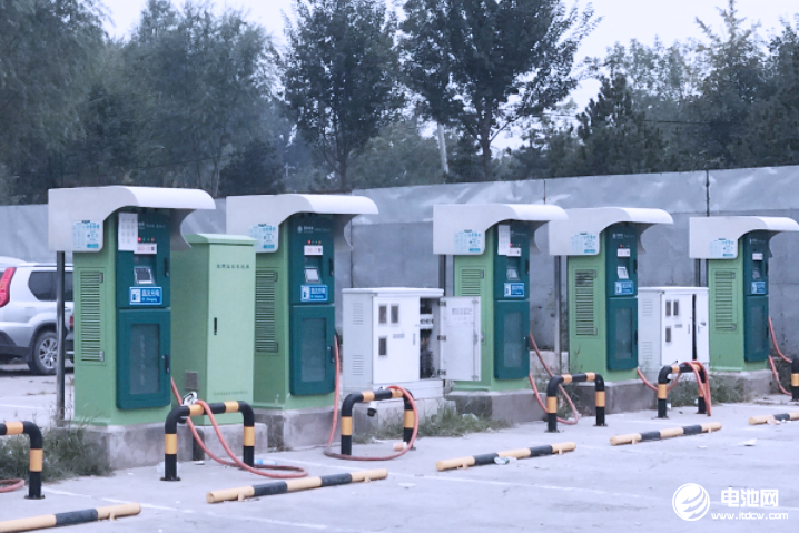 國常會:適度超前建設充電基礎設施 支持新能源汽車下鄉