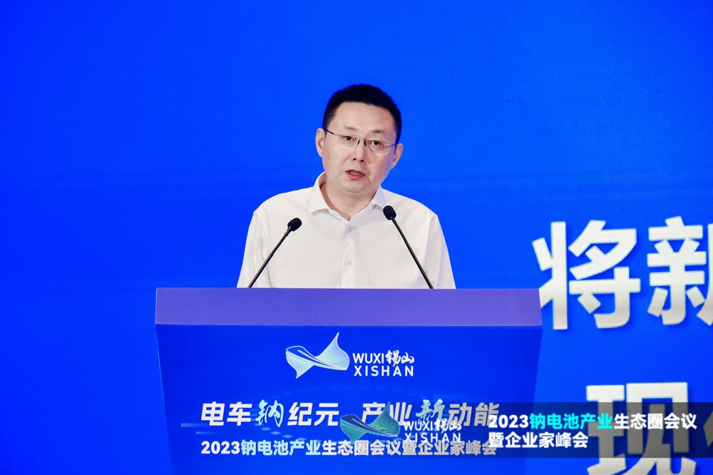 錫山經(jīng)濟(jì)技術(shù)開發(fā)區(qū)黨工委委員、管委會(huì)副主任郁楓 錫山經(jīng)濟(jì)技術(shù)開發(fā)區(qū)黨工委委員、管委會(huì)副主任郁楓