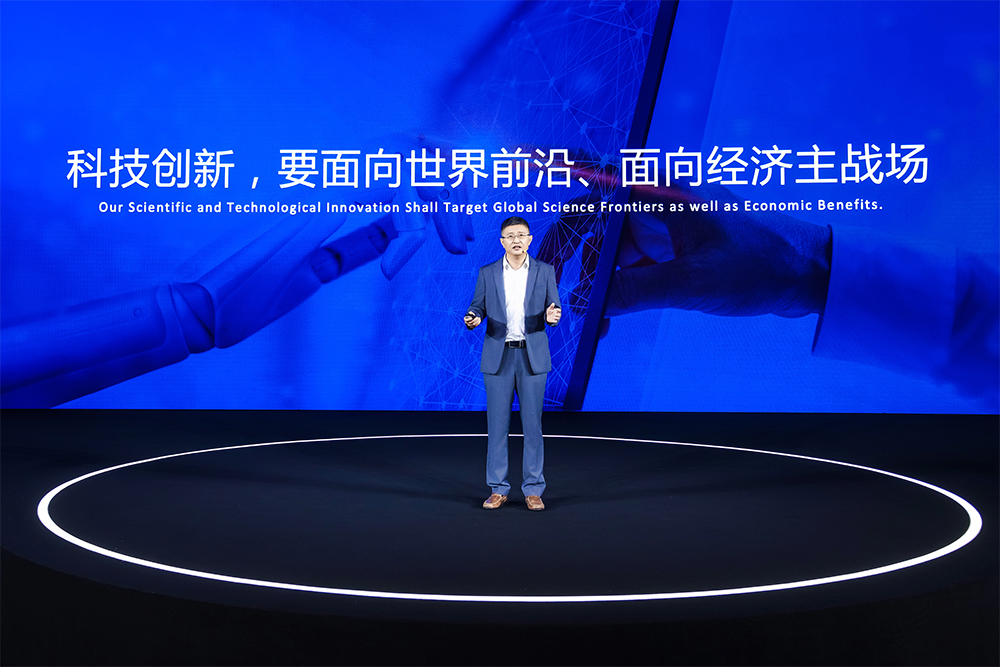 (寧德時代首席科學(xué)家吳凱現(xiàn)場發(fā)言) (寧德時代首席科學(xué)家吳凱現(xiàn)場發(fā)言)