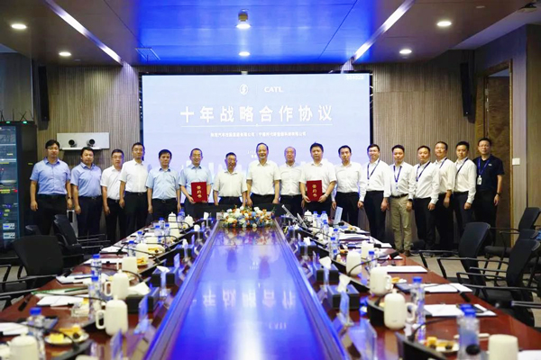 推動(dòng)商用車電動(dòng)化 寧德時(shí)代與陜汽簽署十年戰(zhàn)略合作協(xié)議