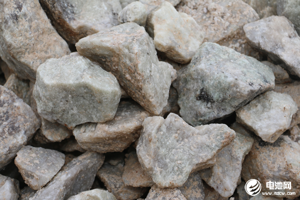 【正極材料周報(bào)】多個(gè)鈉電正極項(xiàng)目迎新動(dòng)態(tài)！前10月我國進(jìn)口碳酸鋰超12萬噸