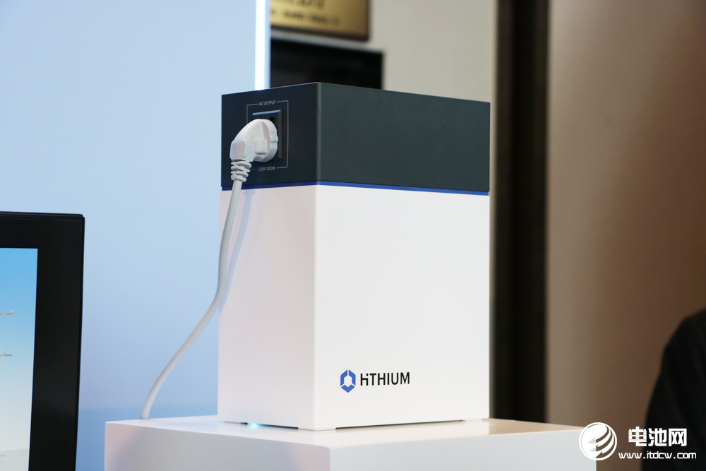 移動戶外電源Hero EE