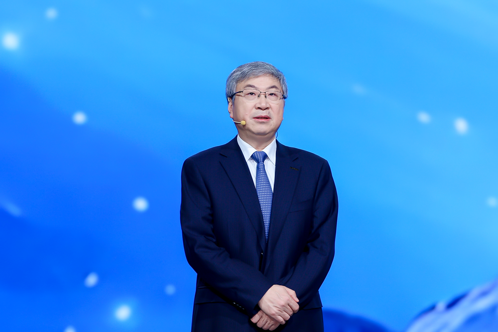 集26年造車實力 星紀元ES點亮“塔尖”星途