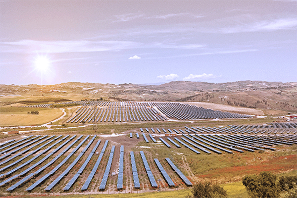 阿特斯子公司Recurrent Energy獲國際財團(tuán)5億美元投資