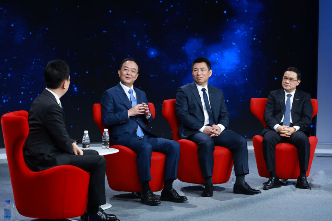 央視財經《對話》 央視財經《對話》