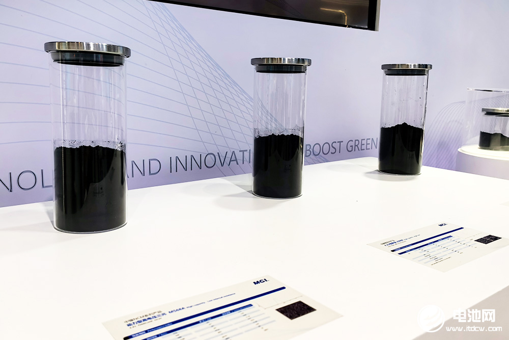 海外需求回暖!10月三元材料出口環比大幅增加