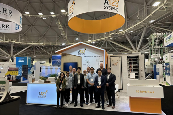 萬(wàn)向123亮相2024年美國(guó)國(guó)際清潔能源展 多款儲(chǔ)能產(chǎn)品成焦點(diǎn)