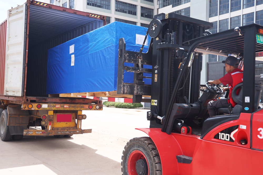 利元亨歐標高端注液機出貨法國 助力提高電池性能與安全 利元亨歐標高端注液機出貨法國 助力提高電池性能與安全