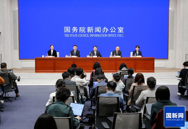 工信部：將新增一批公共領(lǐng)域車(chē)輛全面電動(dòng)化先行區(qū)試點(diǎn)城市