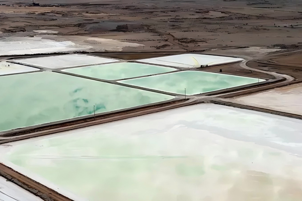 25億美元!全球礦業(yè)巨頭擬擴(kuò)建電池級(jí)碳酸鋰項(xiàng)目