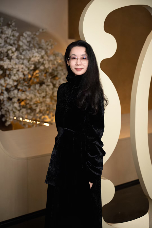 深圳市潤(rùn)海電子有限公司 董事長(zhǎng) 曹延娜 深圳市潤(rùn)海電子有限公司 董事長(zhǎng) 曹延娜