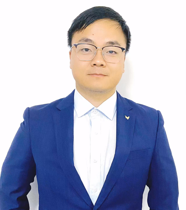 深圳華鈉新材有限責(zé)任公司聯(lián)合 創(chuàng)始人兼銷售總監(jiān) 郭啟濤