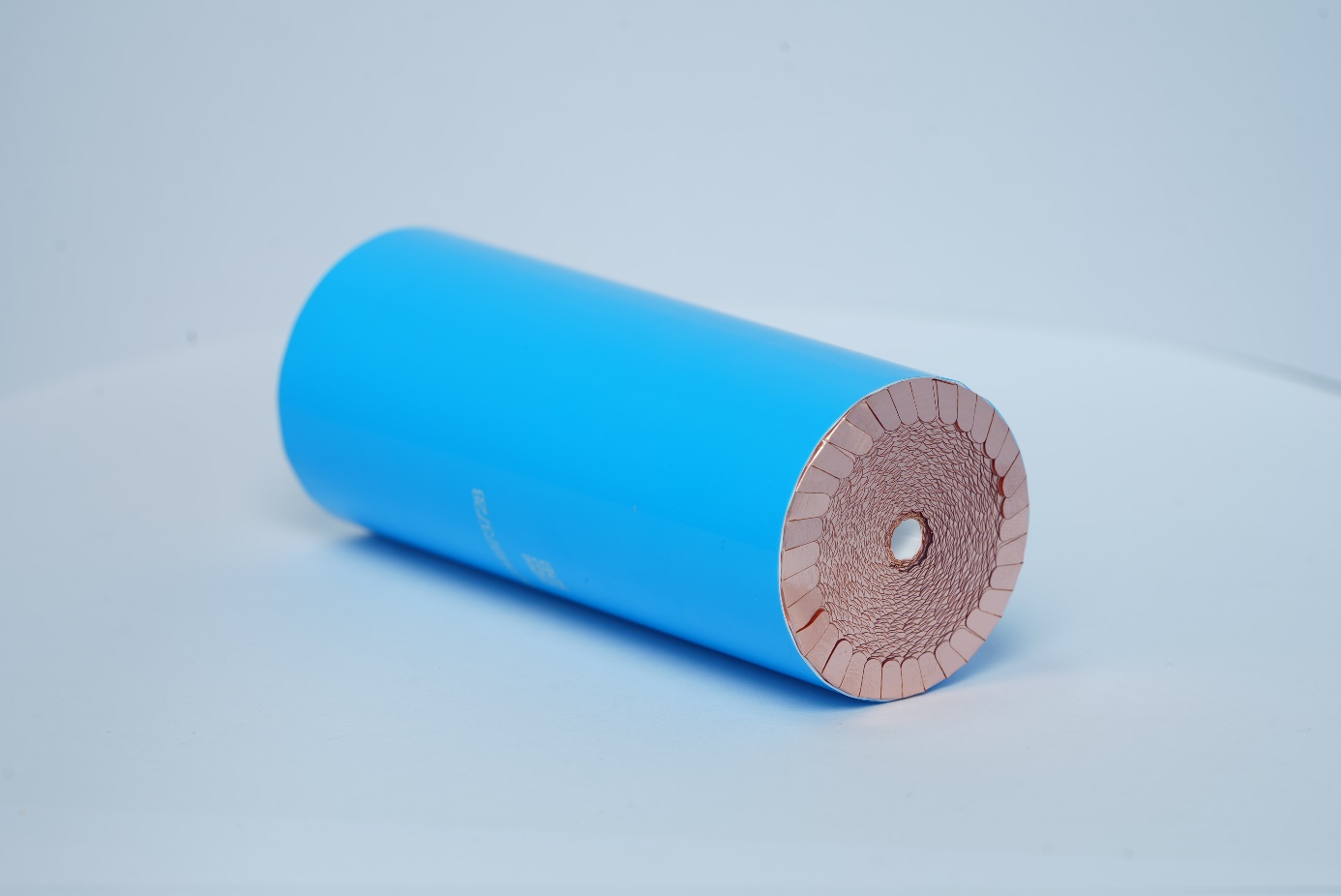 全極耳！超快充！大圓柱電池初創(chuàng)公司一期量產(chǎn)示范線投產(chǎn)在即