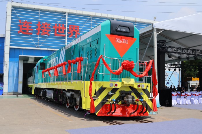 搭載磷酸鐵鋰動力電池!我國系列化標準新能源機車產品首次出口海外