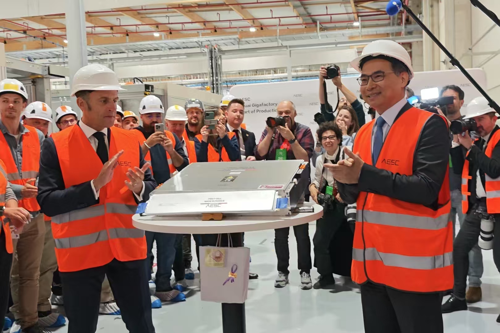 遠景動力法國超級工廠投產：首期10GWh，總統馬克龍見證